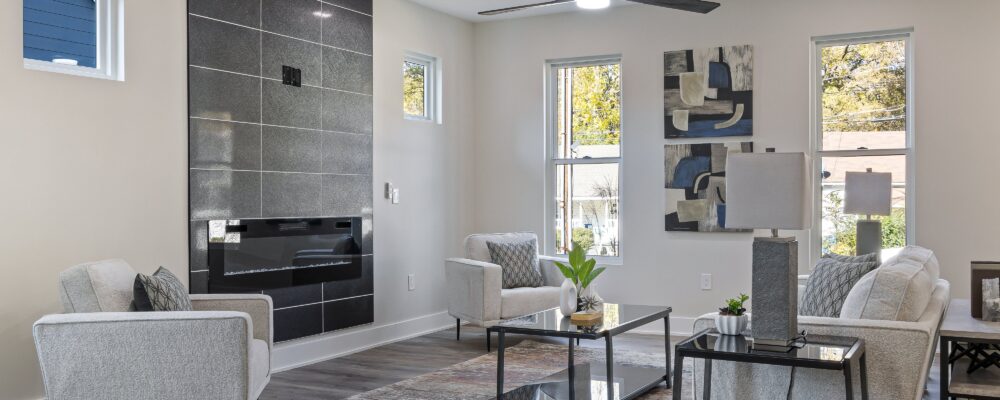 Living Room With a fireplace